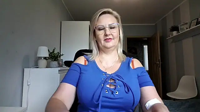 DianaLive online show from 07/20/26, 07:55