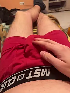 Snapshot of yimike chatting on 02/22/25, 11:03 yimike online show from 02/22/25, 11:03