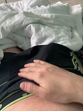 Snapshot of yimike chatting on 02/23/25, 07:00 yimike online show from 02/23/25, 07:00