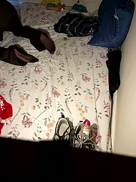 femboybandi online show from 01/12/26, 01:11