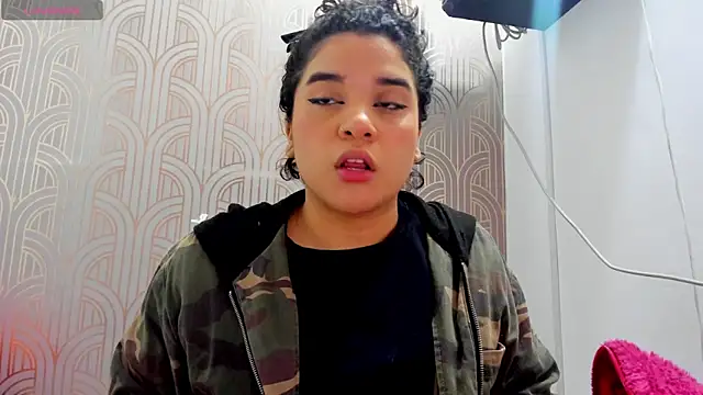 Snapshot of BloodyMaary_ chatting on 03/19/25, 12:45 BloodyMaary online show from 03/19/25, 12:45