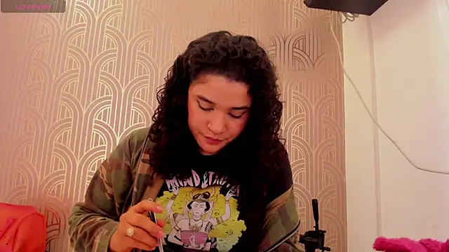 Snapshot of BloodyMaary_ chatting on 03/19/25, 04:13 BloodyMaary online show from 03/19/25, 04:13