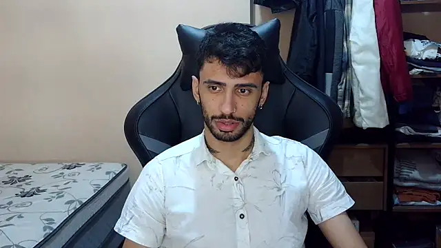 Snapshot of iendriw chatting on 02/23/26, 12:30 iendriw online show from 02/23/26, 12:30