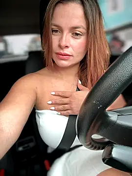 gynna kimera online show from 10/27/25, 12:53