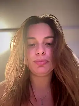 gynna kimera online show from 10/31/25, 03:07