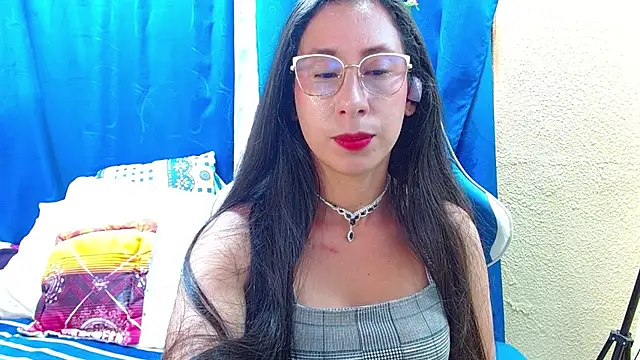 Snapshot of Gia_leinn chatting on 06/18/26, 09:19 Gia leinn online show from 06/18/26, 09:19