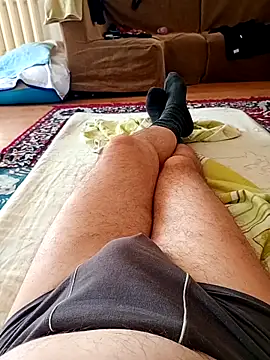 Snapshot of Vali1969 chatting on 10/05/25, 12:47 Vali1969 online show from 10/05/25, 12:47