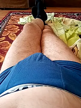 Snapshot of Vali1969 chatting on 10/31/25, 11:55 Vali1969 online show from 10/31/25, 11:55