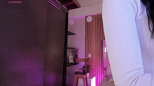 sweetviolet   online show from 02/06/26, 01:03