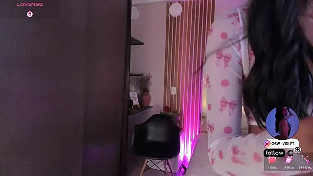 sweetviolet   online show from 04/12/26, 12:32