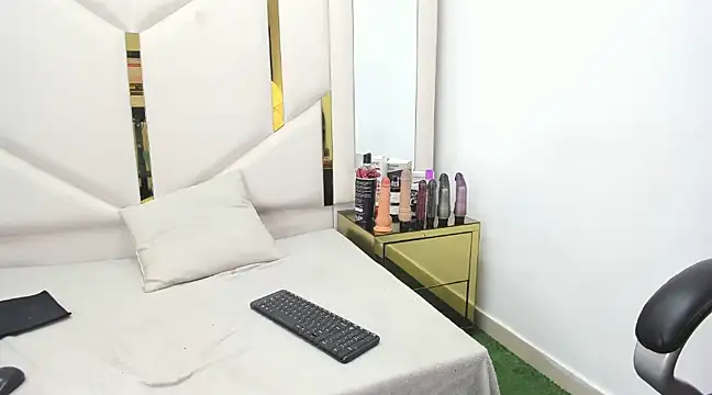 Snapshot of Kendall_6669 chatting on 02/25/25, 03:05 Kendall 6669 online show from 02/25/25, 03:05