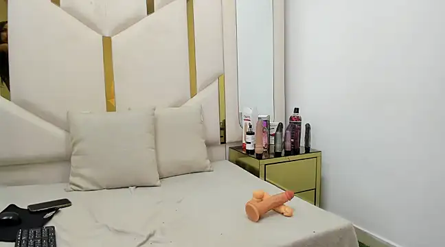 Snapshot of Kendall_6669 chatting on 02/28/25, 06:41 Kendall 6669 online show from 02/28/25, 06:41