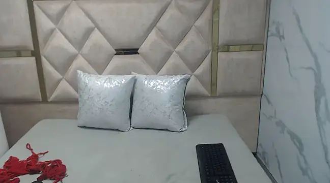 Snapshot of Kendall_6669 chatting on 03/01/25, 12:56 Kendall 6669 online show from 03/01/25, 12:56