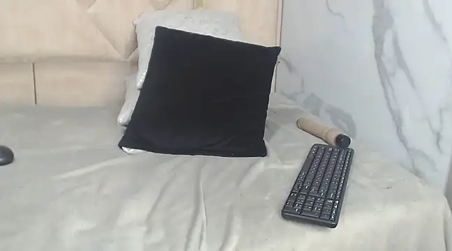 Snapshot of Kendall_6669 chatting on 03/12/25, 04:02 Kendall 6669 online show from 03/12/25, 04:02