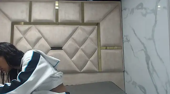 Snapshot of Kendall_6669 chatting on 03/19/25, 12:12 Kendall 6669 online show from 03/19/25, 12:12