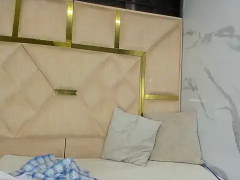 Snapshot of Kendall_6669 chatting on 11/26/25, 12:17 Kendall 6669 online show from 11/26/25, 12:17