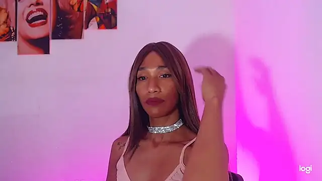 red veltet online show from 10/14/25, 07:03