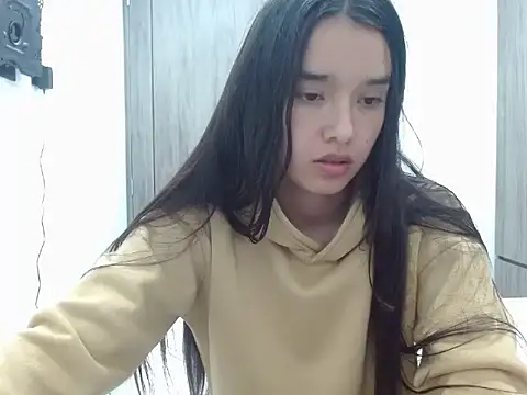  luna 777 online show from 04/17/26, 10:29