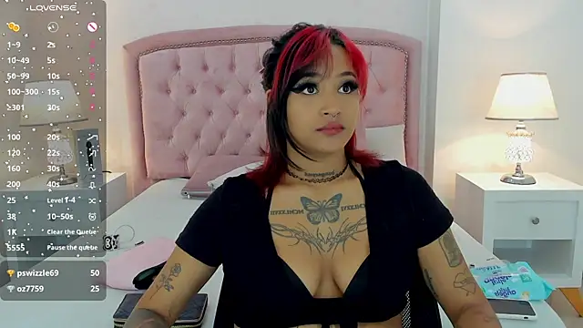 Snapshot of goth_tasha chatting on 03/06/25, 10:36 goth tasha online show from 03/06/25, 10:36