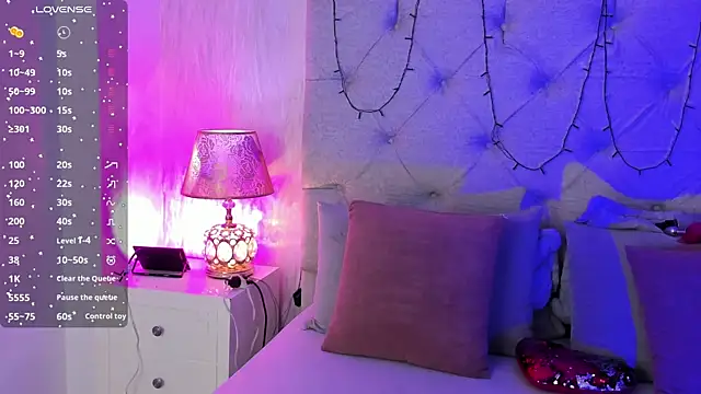 goth tasha online show from 12/03/25, 07:34