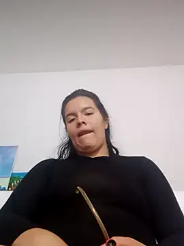 Snapshot of krolay16 chatting on 03/22/25, 12:39 krolay16 online show from 03/22/25, 12:39