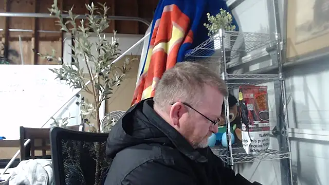 Randomoldguy615 online show from 03/04/25, 02:06