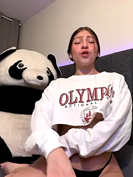 Dirty-Bunnyyy online show from 10/29/25, 06:15