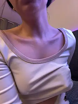 Dirty-Bunnyyy online show from 02/13/26, 05:03