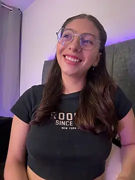 Dirty-Bunnyyy online show from 04/20/26, 03:09