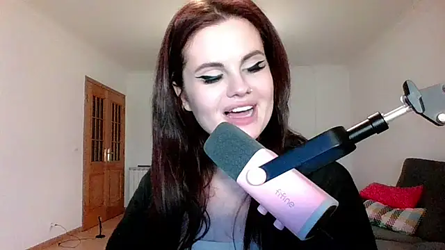 Della Ideal online show from 03/20/25, 06:31