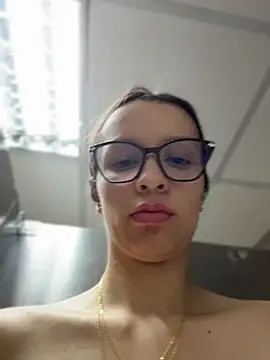 Soy Sara7 online show from 04/25/26, 01:41