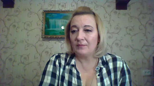 Snapshot of ArielXLoveresss chatting on 03/07/25, 07:30 ArielXLoveresss online show from 03/07/25, 07:30