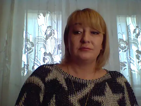 Snapshot of ArielXLoveresss chatting on 03/08/25, 08:11 ArielXLoveresss online show from 03/08/25, 08:11