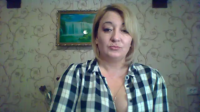 Snapshot of ArielXLoveresss chatting on 03/12/25, 07:35 ArielXLoveresss online show from 03/12/25, 07:35