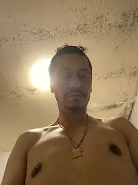 rogerdik76 online show from 12/05/25, 07:54