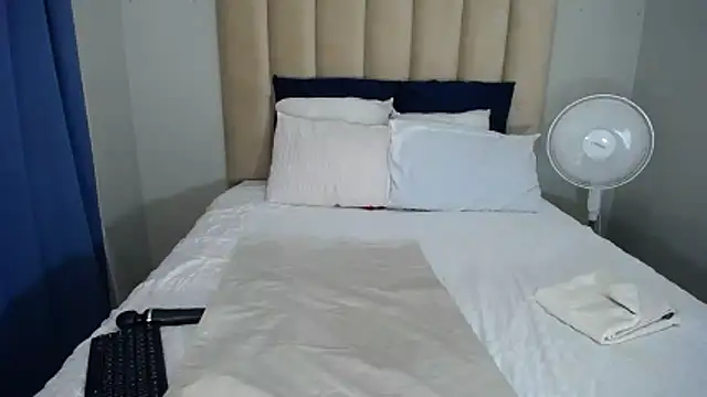 SEXYASSTINAXXX online show from 02/04/26, 06:58