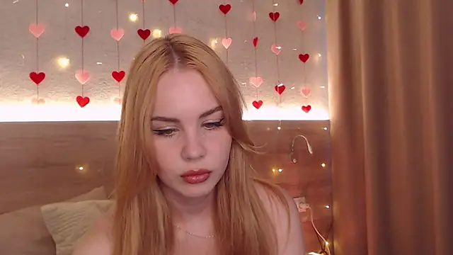 Snapshot of IvyAngel chatting on 05/31/26, 02:35 IvyAngel online show from 05/31/26, 02:35