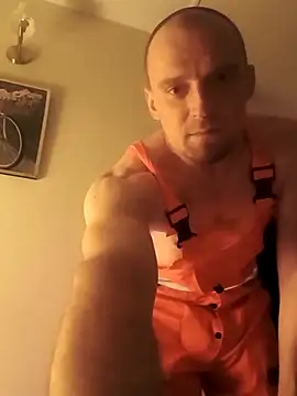 Snapshot of great_feeling chatting on 12/17/25, 09:54 great feeling online show from 12/17/25, 09:54