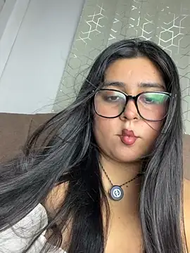 virginbrunette99 online show from 04/28/26, 05:12