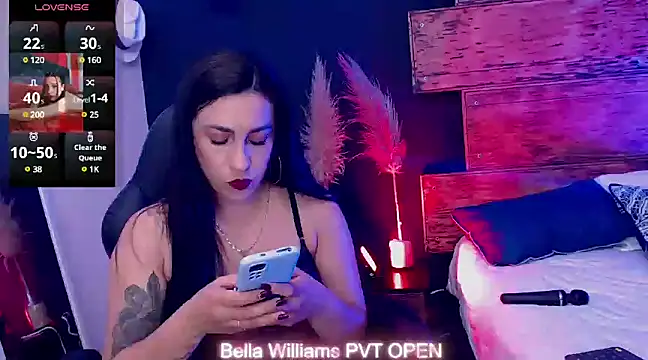 Bella williamss  online show from 03/04/25, 08:27