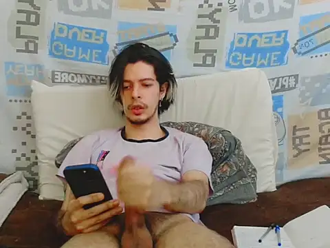 Snapshot of blondetwink chatting on 04/29/26, 03:49 blondetwink online show from 04/29/26, 03:49