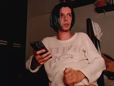 Snapshot of blondetwink chatting on 06/06/26, 02:27 blondetwink online show from 06/06/26, 02:27