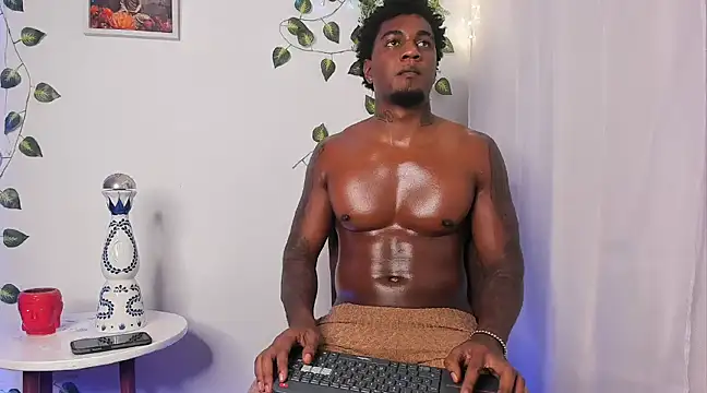 LOGAN DRAKE online show from 03/03/25, 03:52