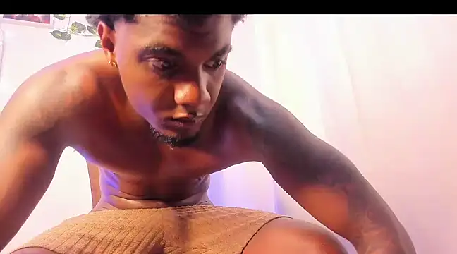 LOGAN DRAKE online show from 03/23/25, 02:04