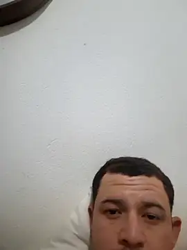 comcoroas online show from 05/05/26, 01:02