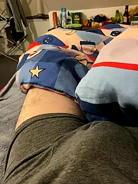 zou 9997 online show from 12/23/25, 02:31