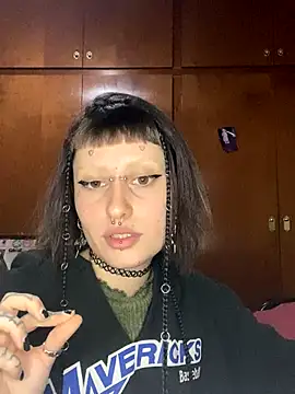 KititA12 online show from 11/19/25, 12:21