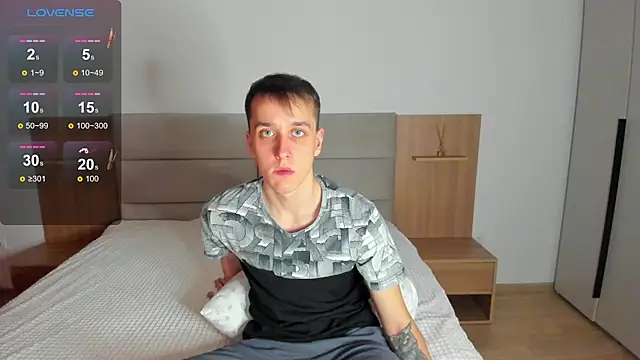 your super hero online show from 02/24/25, 03:20