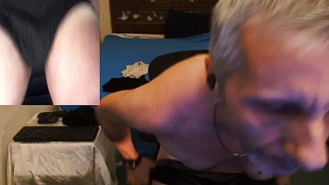 maxdaddy690 online show from 09/13/25, 09:03