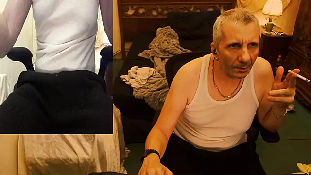 maxdaddy690 online show from 10/08/25, 10:18